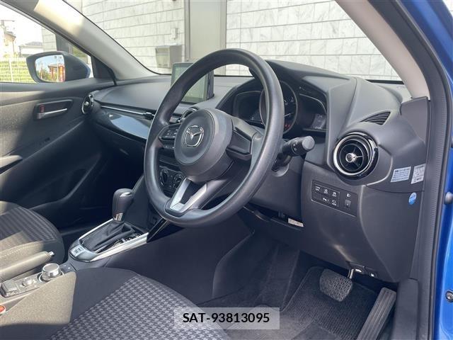 Mazda DEMIO 2018 8768182-2