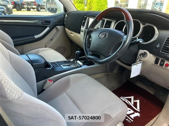 Toyota HILUX SURF 2003 8825904-3