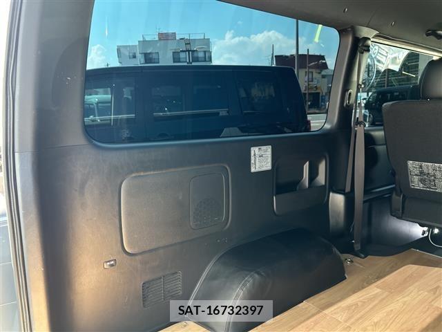 Toyota HIACE VAN 2023 8677216-10