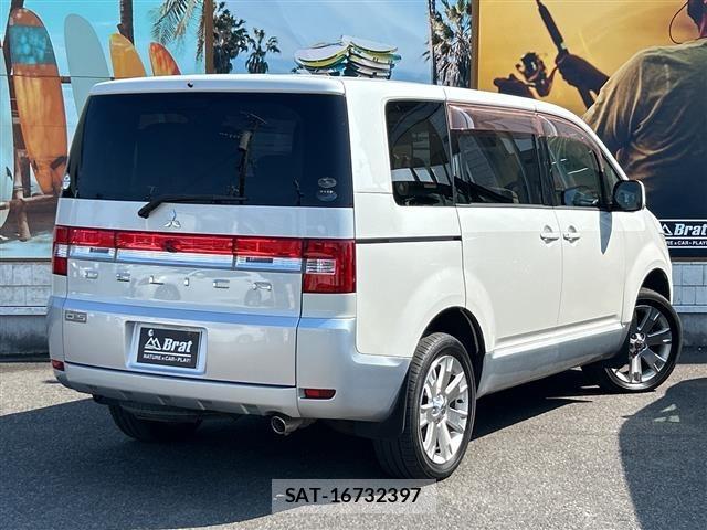 Toyota HIACE VAN 2023 8677216-13