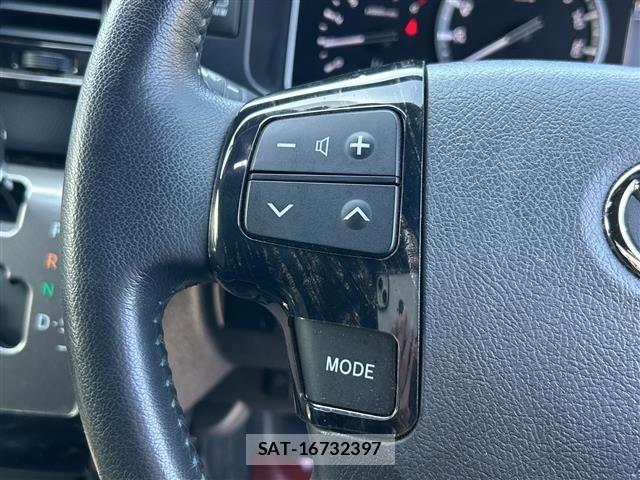 Toyota HIACE VAN 2023 8677216-3