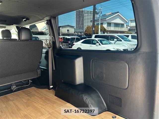 Toyota HIACE VAN 2023 8677216-8