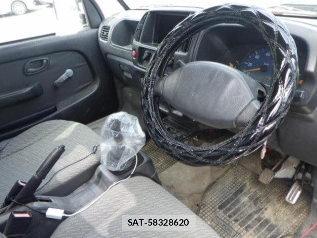 Suzuki CARRY TRUCK 2002 8933843-3