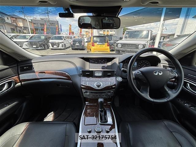 Nissan FUGA 2017 8676900-15
