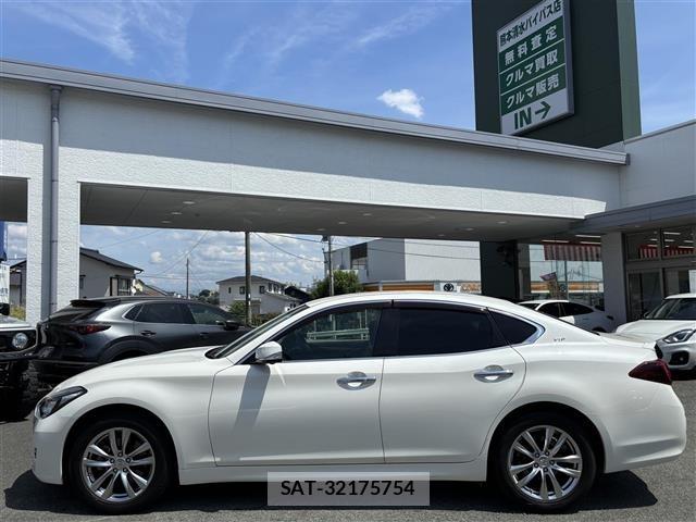 Nissan FUGA 2017 8676900-20