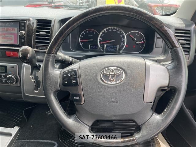 Toyota HIACE VAN 2017 8759752-11