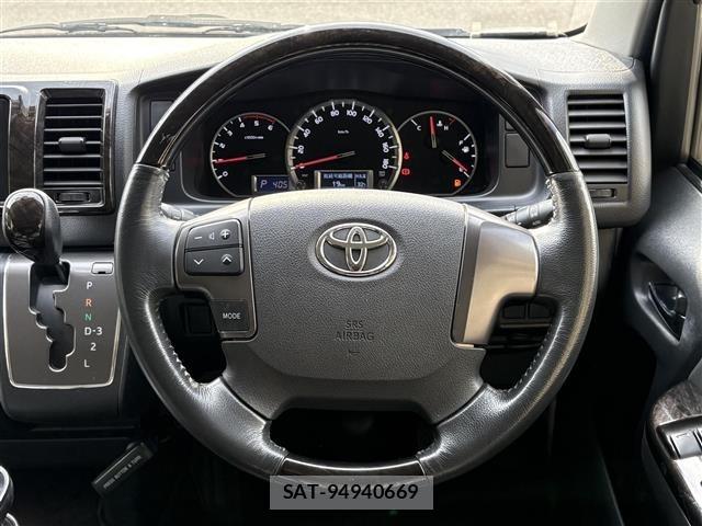 Toyota HIACE VAN 2015 8677223-3