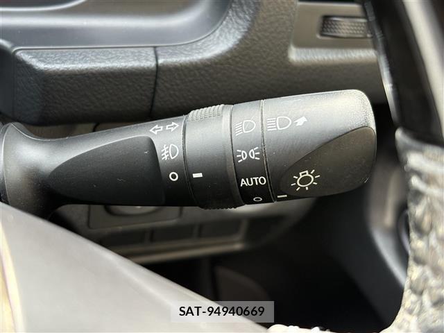 Toyota HIACE VAN 2015 8677223-7