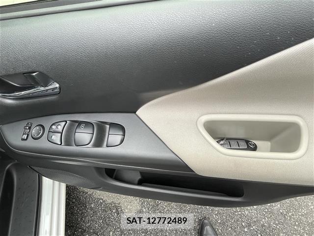 Nissan SERENA 2018 8672619-12