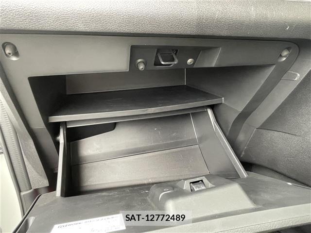 Nissan SERENA 2018 8672619-2
