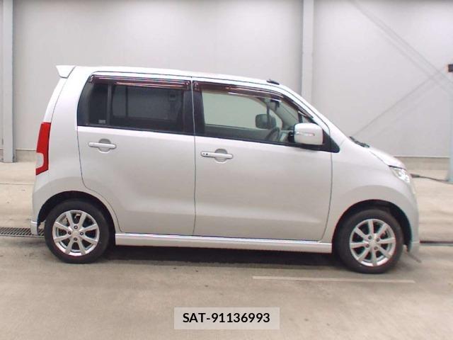 Suzuki WAGON R 2011 8919882-3