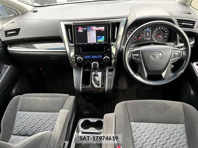 Toyota VELLFIRE 2017 8674537-11