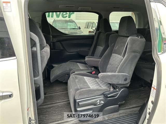 Toyota VELLFIRE 2017 8674537-3