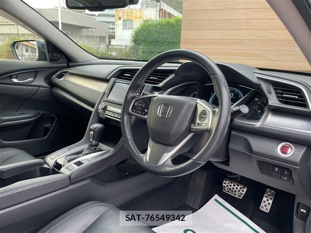 Honda CIVIC 2018 8770517-21