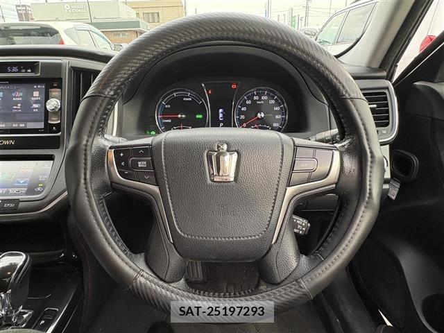 Toyota CROWN 2015 8769562-1