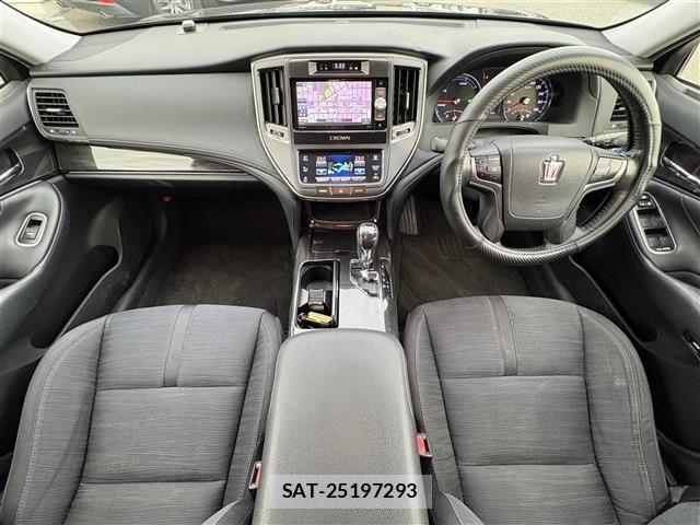 Toyota CROWN 2015 8769562-18