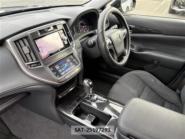 Toyota CROWN 2015 8769562-19