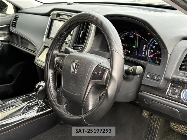 Toyota CROWN 2015 8769562-21