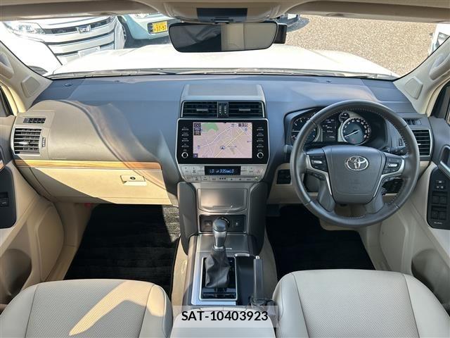 Toyota LAND CRUISER PRADO 2023 8676434-15