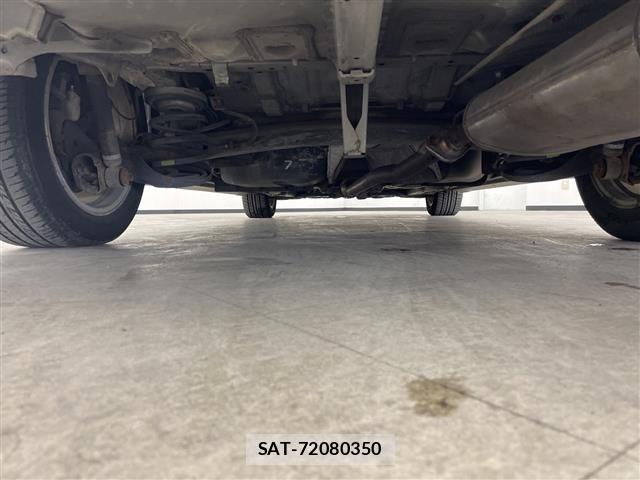 Toyota ISIS 2008 8759813-4
