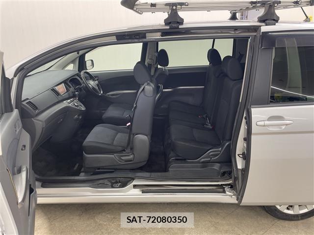 Toyota ISIS 2008 8759813-5