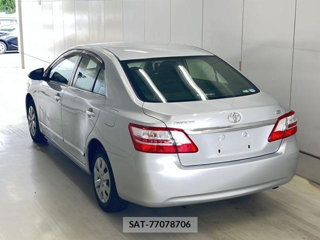 Toyota PREMIO 2014 8814109-1