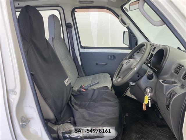 Toyota PIXIS VAN 2013 8677415-1