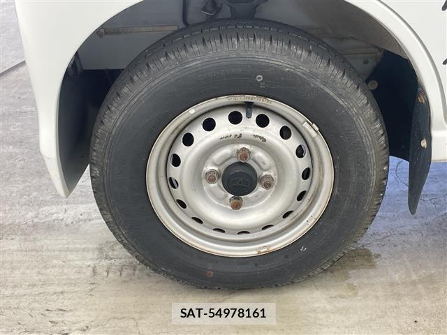 Toyota PIXIS VAN 2013 8677415-11