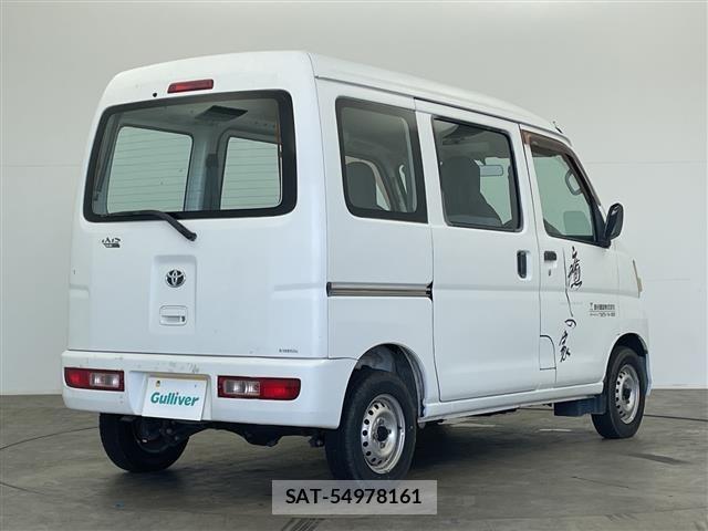 Toyota PIXIS VAN 2013 8677415-6