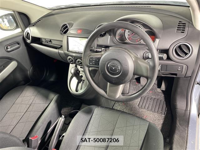 Mazda DEMIO 2013 8768183-4
