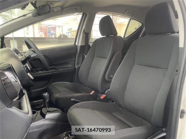 Toyota AQUA 2018 8762985-8