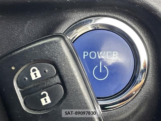 Toyota AQUA 2018 8762986-7