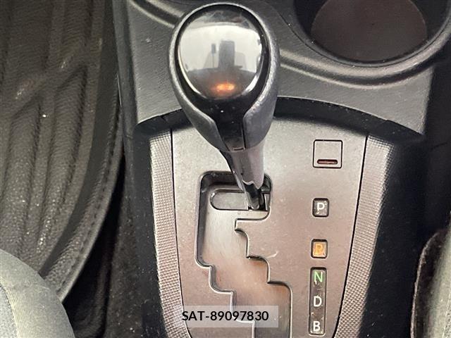 Toyota AQUA 2018 8762986-8