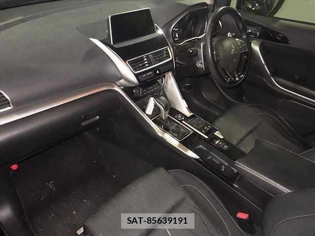 Mitsubishi ECLIPSE CROSS 2018 8718909-5