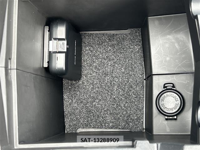Subaru FORESTER 2023 8670431-12