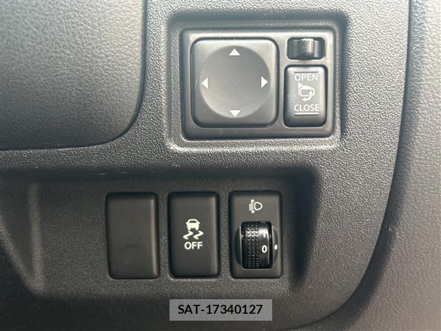 Nissan MARCH 2016 8665647-1