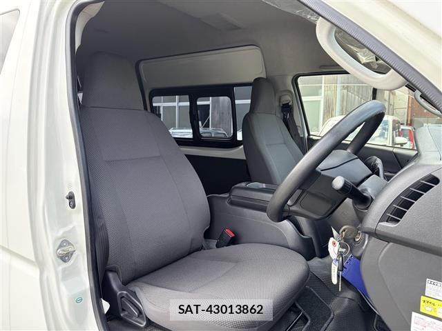 Toyota HIACE COMMUTER 2015 8844249-1