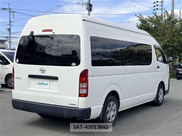 Toyota HIACE COMMUTER 2015 8844249-10