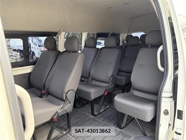 Toyota HIACE COMMUTER 2015 8844249-2