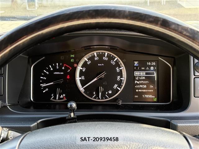 Toyota HIACE VAN 2022 8677231-6