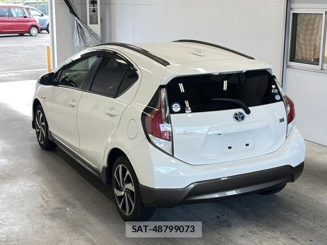 Toyota AQUA 2015 8682956-5