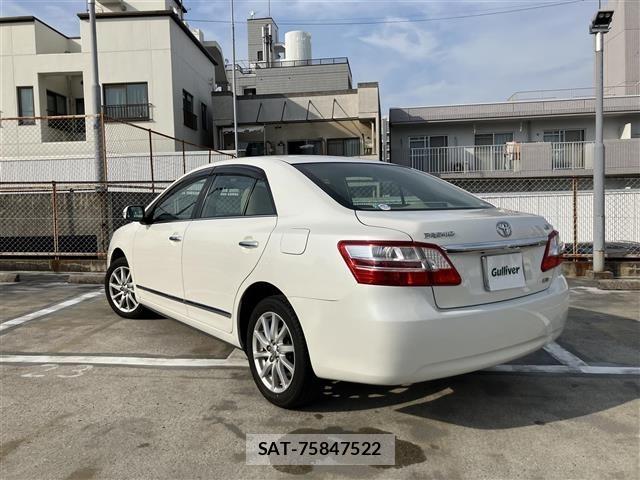 Toyota PREMIO 2011 8667859-13
