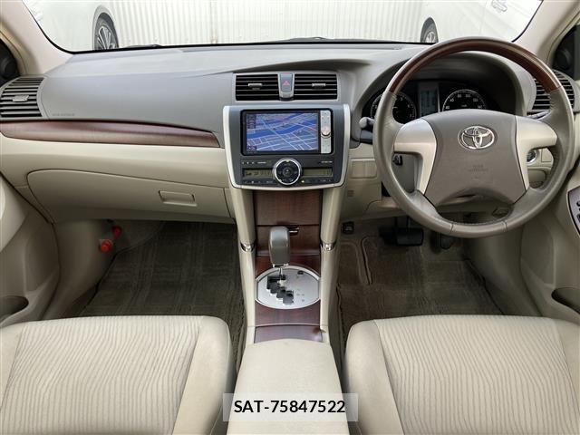 Toyota PREMIO 2011 8667859-14