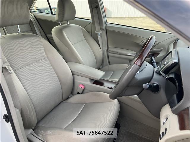 Toyota PREMIO 2011 8667859-21