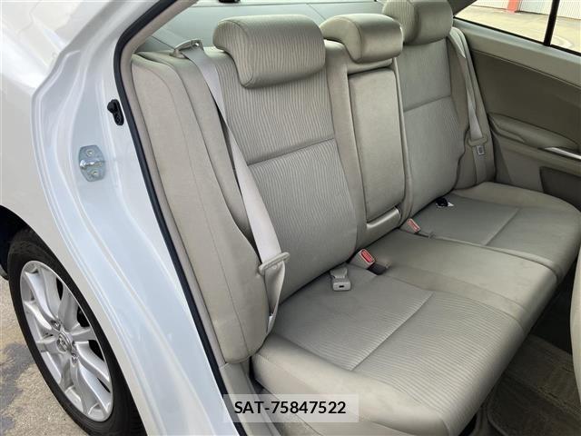 Toyota PREMIO 2011 8667859-3
