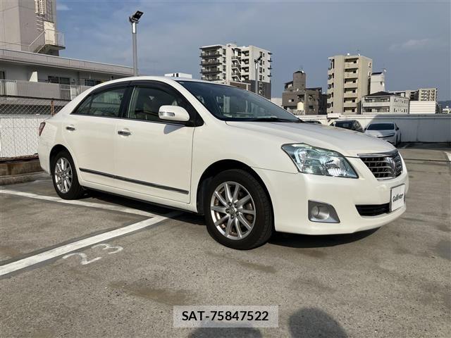 Toyota PREMIO 2011 8667859-6