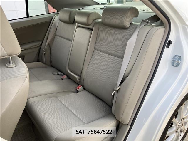 Toyota PREMIO 2011 8667859-8