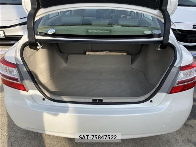 Toyota PREMIO 2011 8667859-9