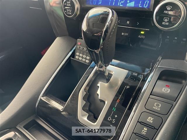 Toyota VELLFIRE 2015 8674540-11