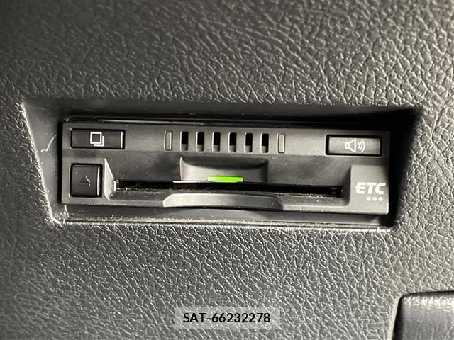 Toyota COROLLA FIELDER 2017 8669651-3